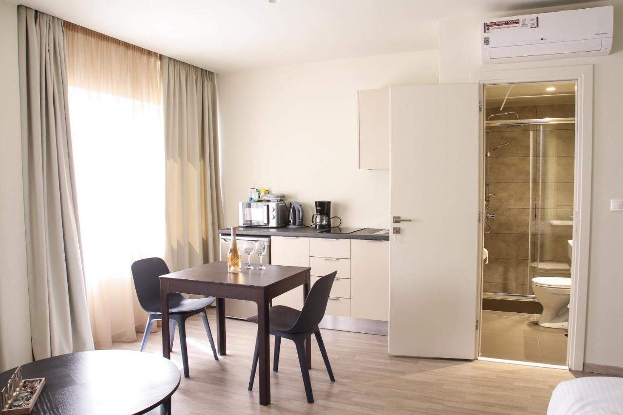 Pallados Suites Athens Exterior photo