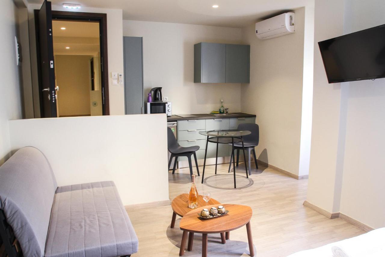 Pallados Suites Athens Exterior photo